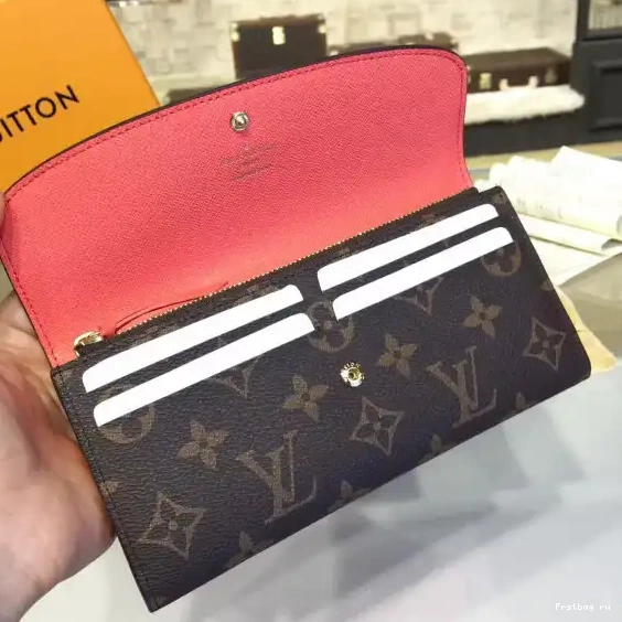 First bag ru Vuitton EMILIE Louis 0512